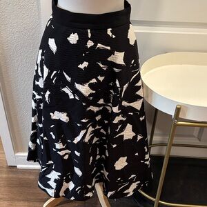 EUC Banana Republic Abstract A-Line Skirt